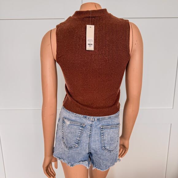 NWT-Blue Rain of Francesca’s, Claire Mock Neck Sleeveless Brown Top-Size Small - Picture 5 of 8